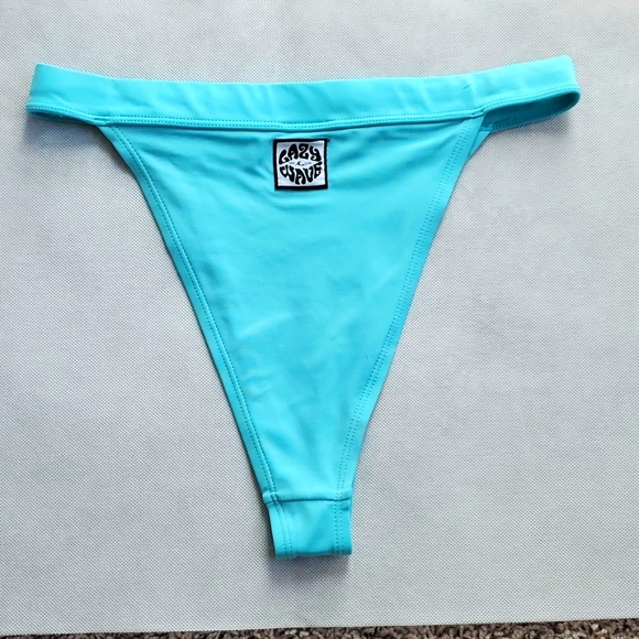 H&M Other - NWOT!!⭐️H&M Lazy Wave Small Bikini Bottoms!!